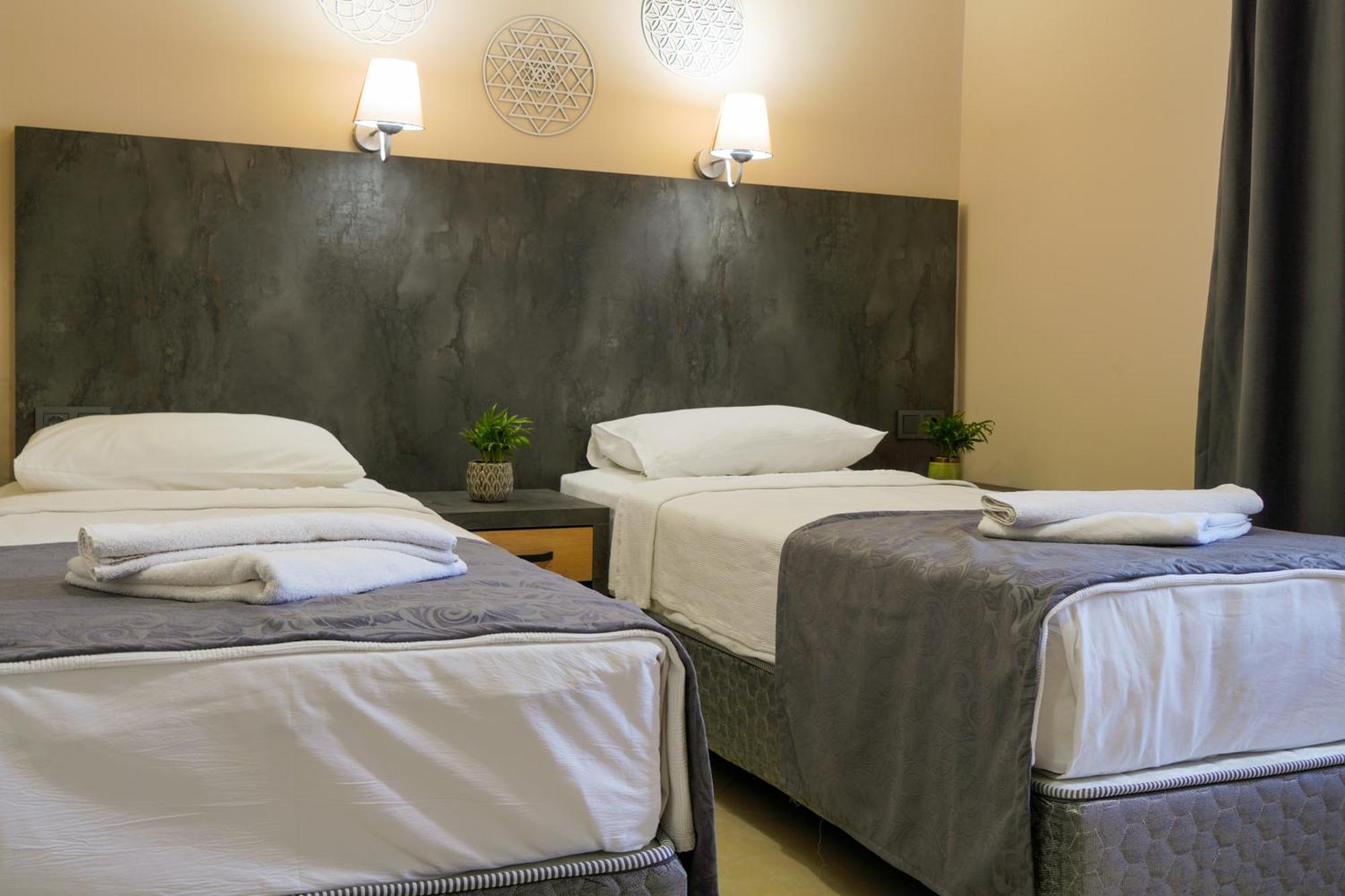 אלאניה Anna Queen Hotel מראה חיצוני תמונה
