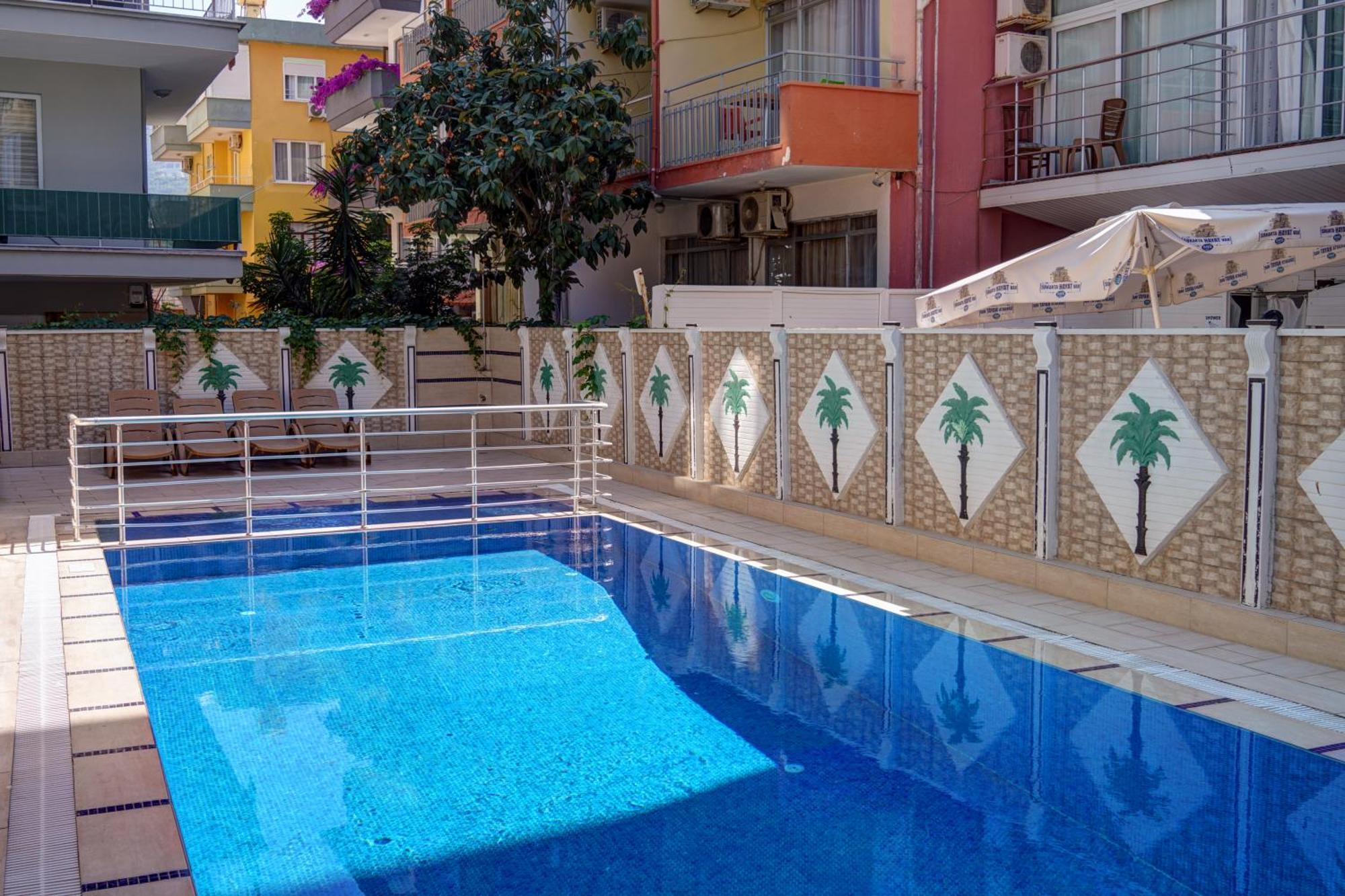 אלאניה Anna Queen Hotel מראה חיצוני תמונה