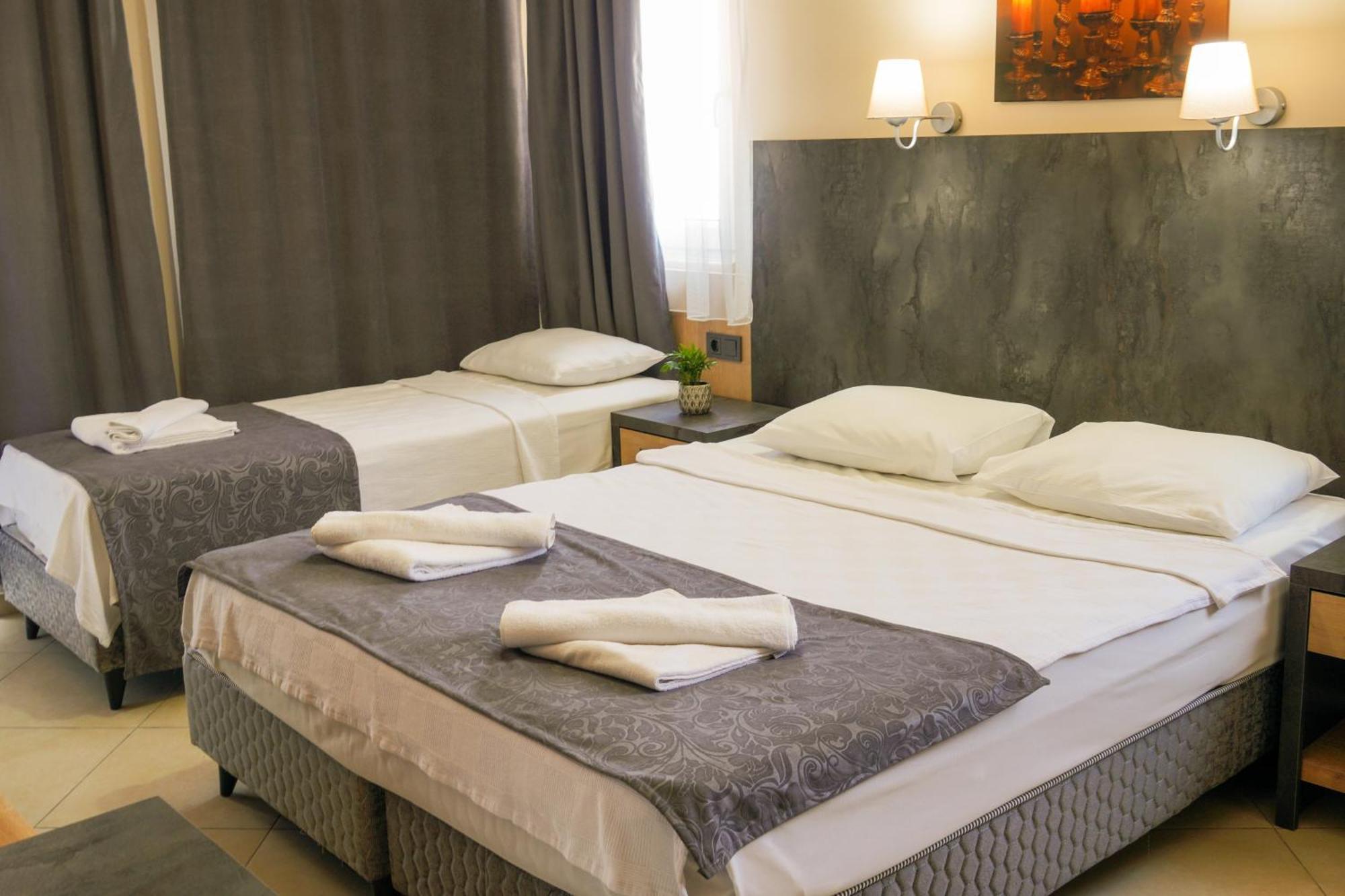 אלאניה Anna Queen Hotel מראה חיצוני תמונה